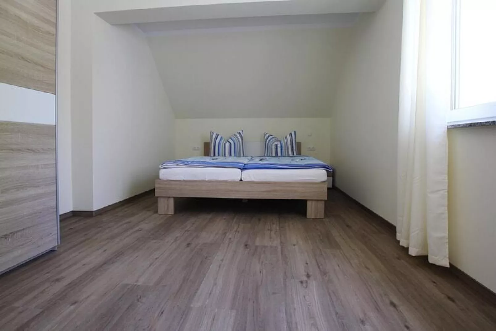 Apartment Hafenflair / Haus 3 OG-Wohnung 11 8 Personen-Bedroom