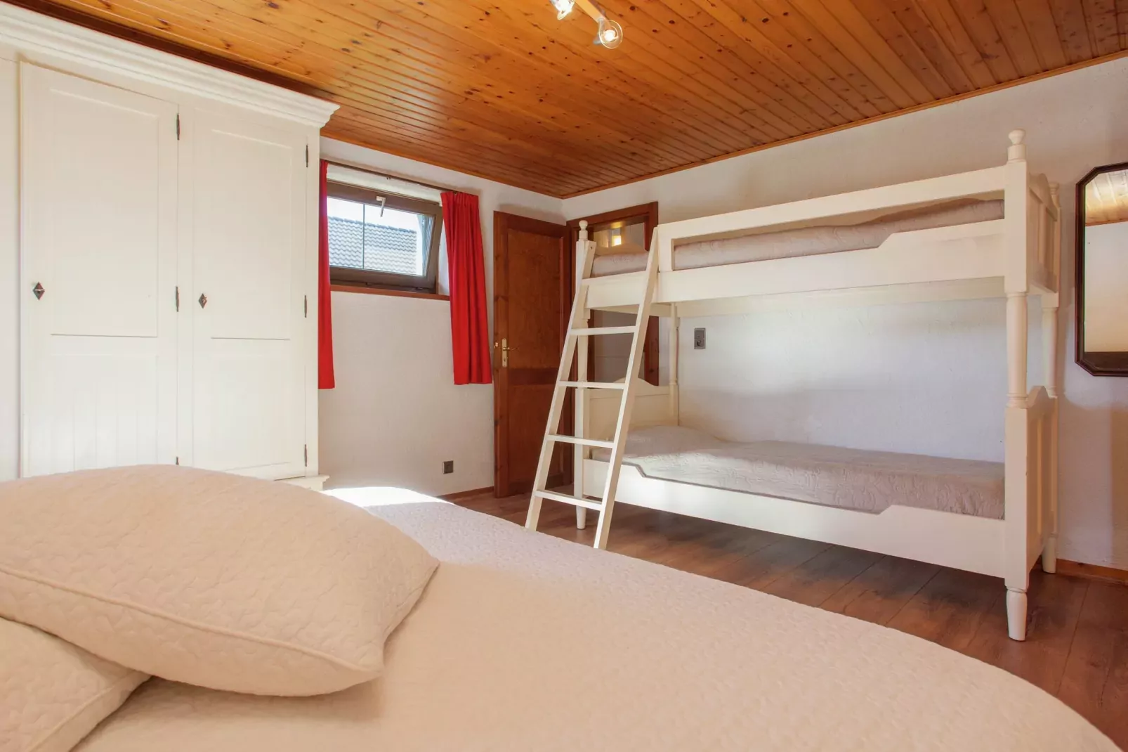 La Belle Reine-Bedroom
