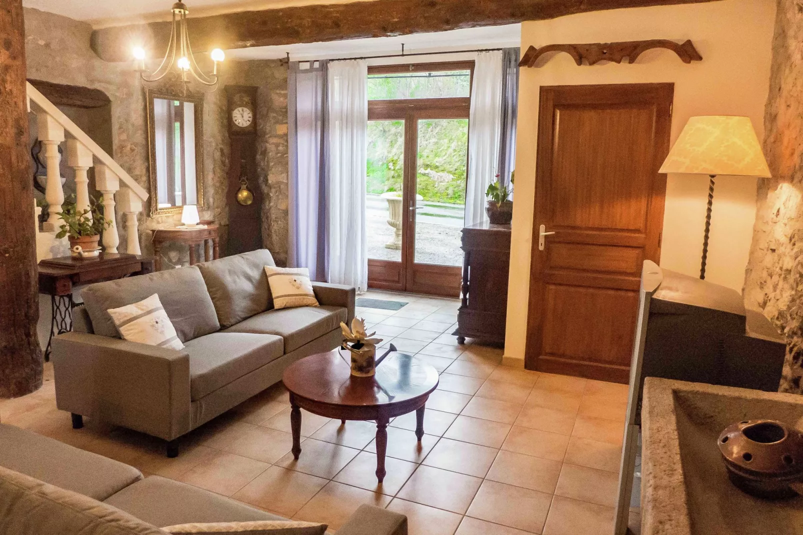 Affele - MONTBRUN-DES-CORBIÈRES-Living room