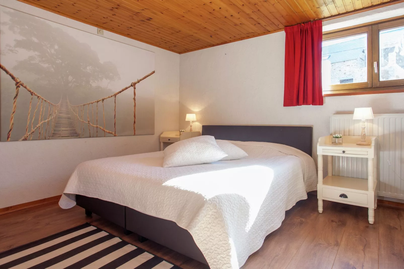 La Belle Reine-Bedroom