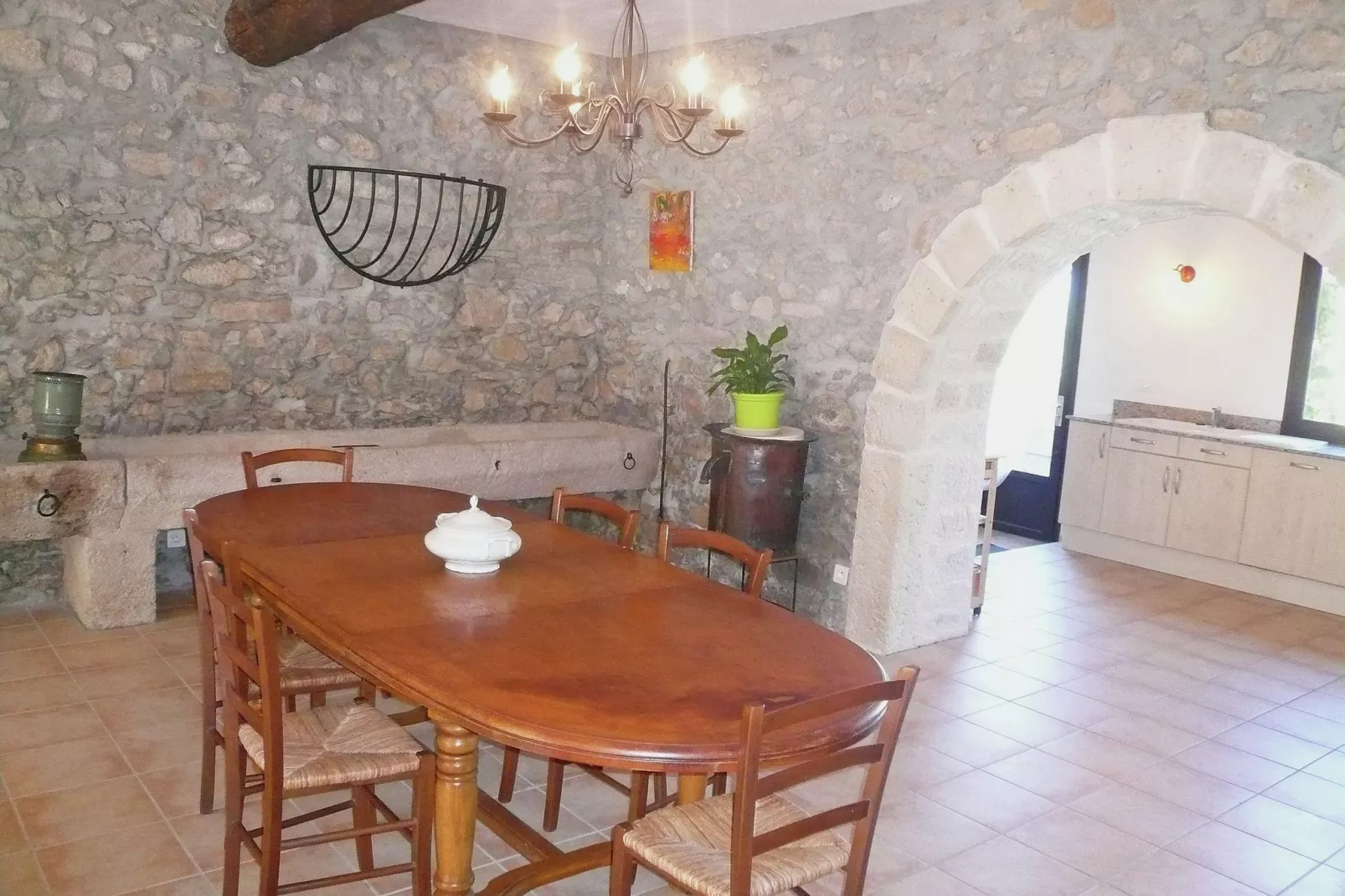 Affele - MONTBRUN-DES-CORBIÈRES-Dining room