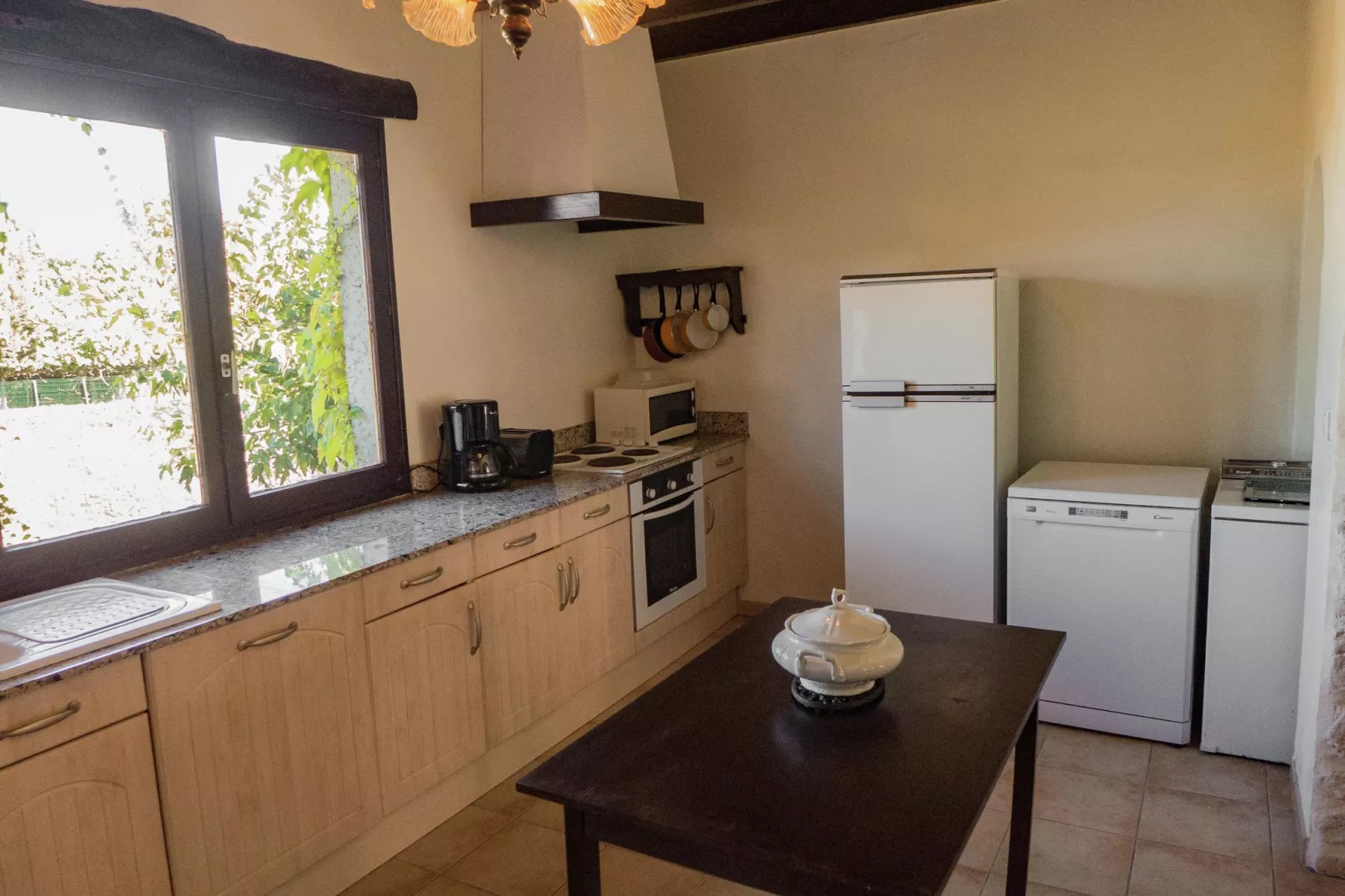 Affele - MONTBRUN-DES-CORBIÈRES-Kitchen