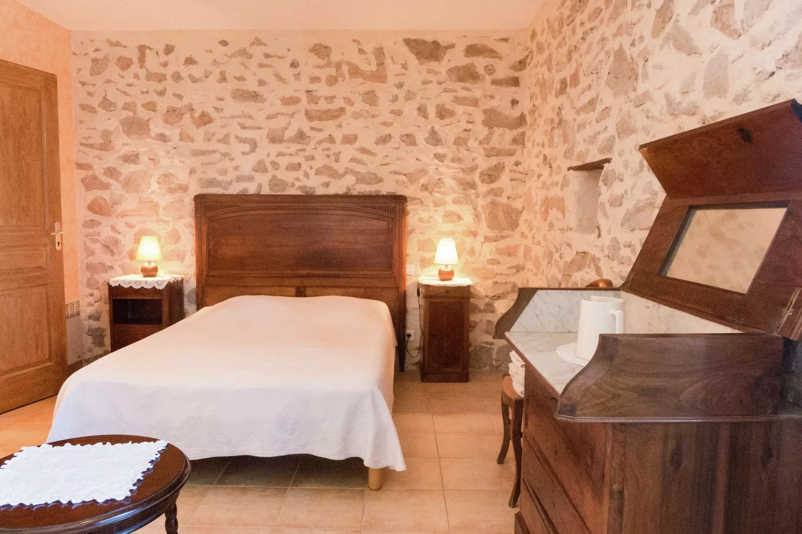 Affele - MONTBRUN-DES-CORBIÈRES-Bedroom
