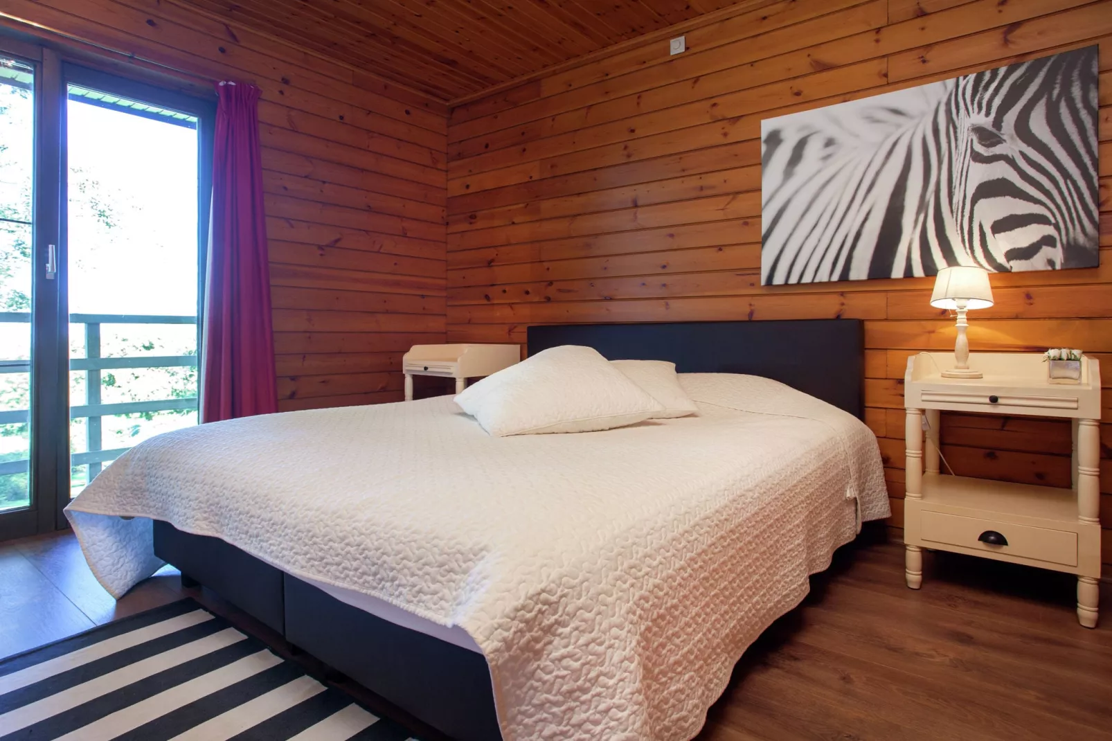 La Belle Reine-Bedroom