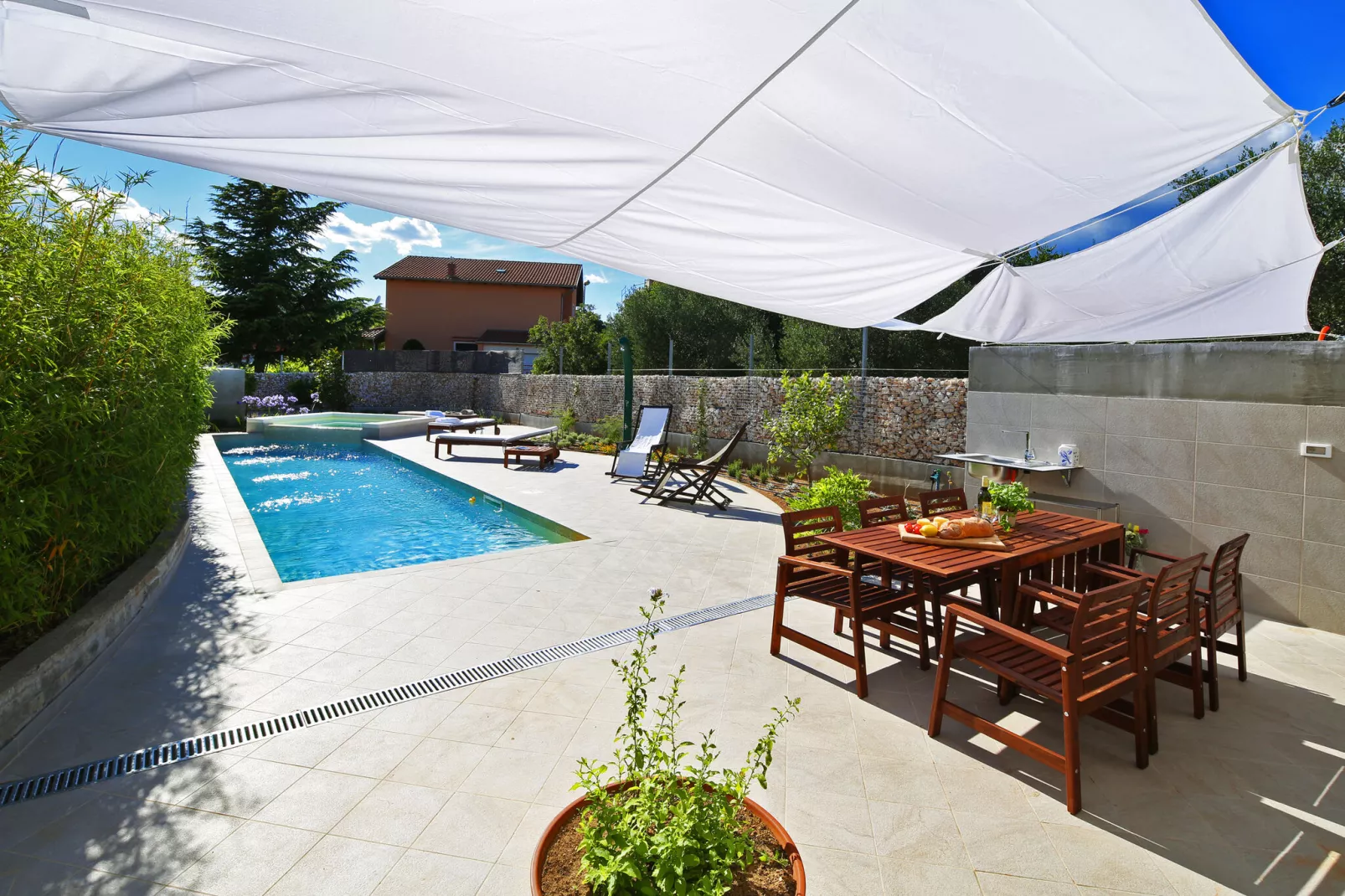 Villa B&B-Pool