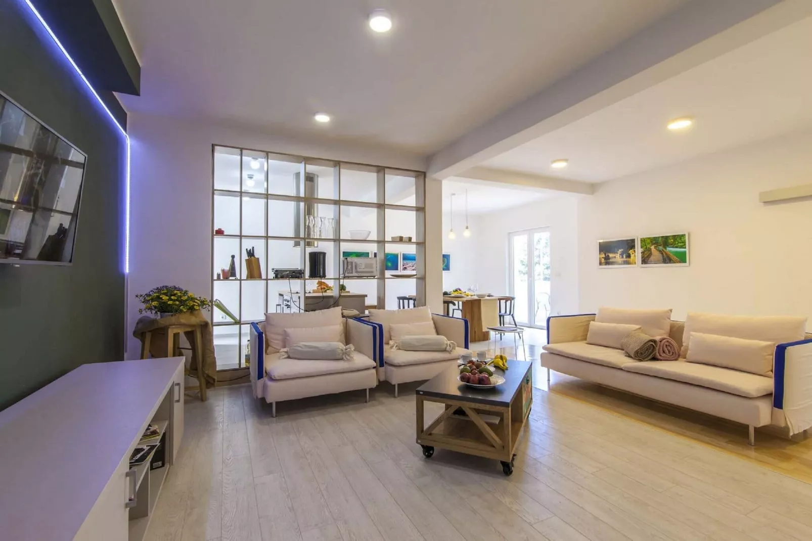 Villa B&B-Living room