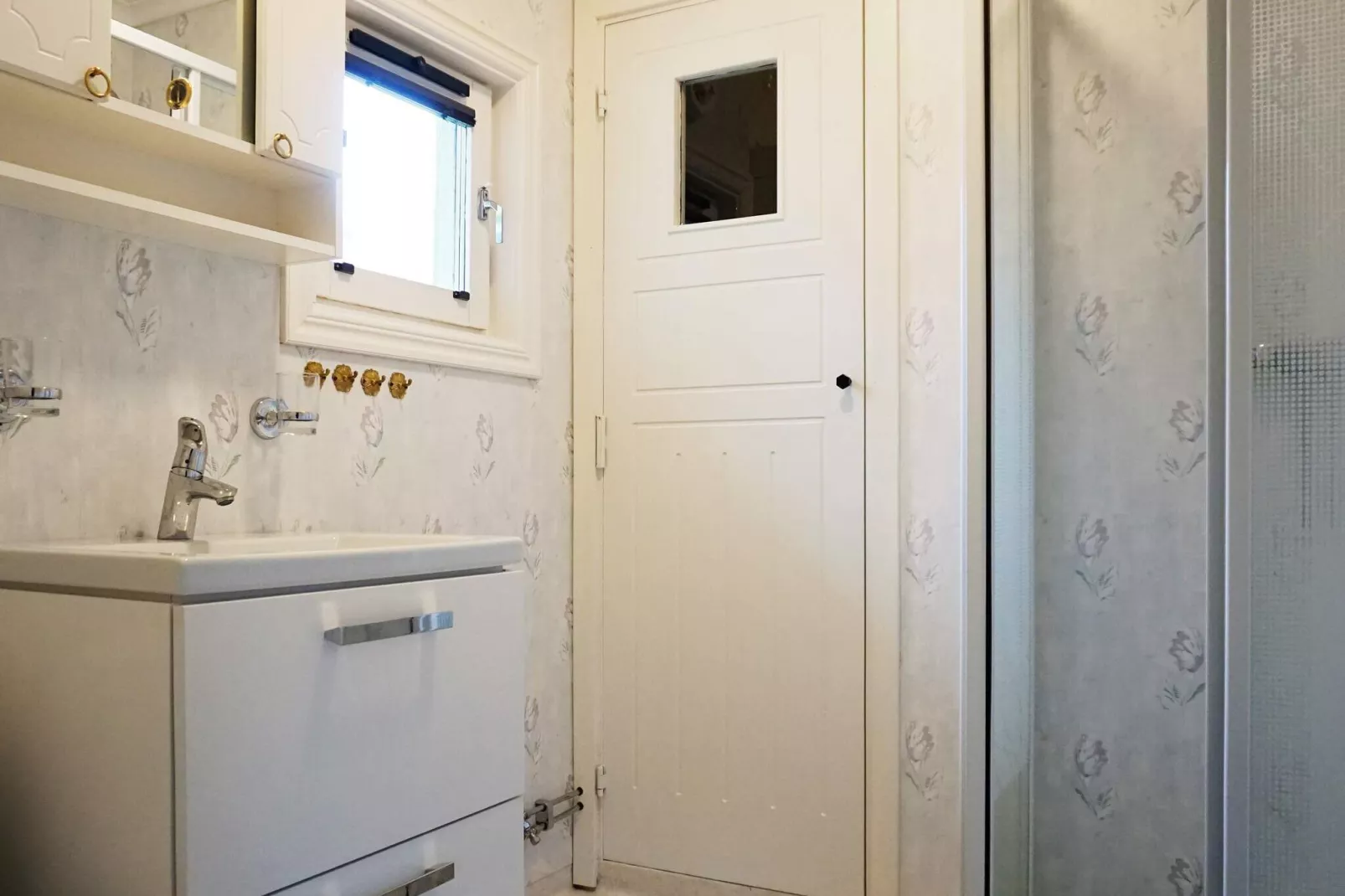 2 person holiday home in BRASTAD-By Traum-Indoor