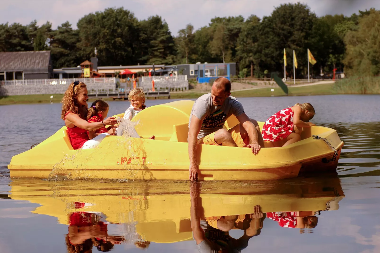 Bospark 't Wolfsven 16-Park facilities