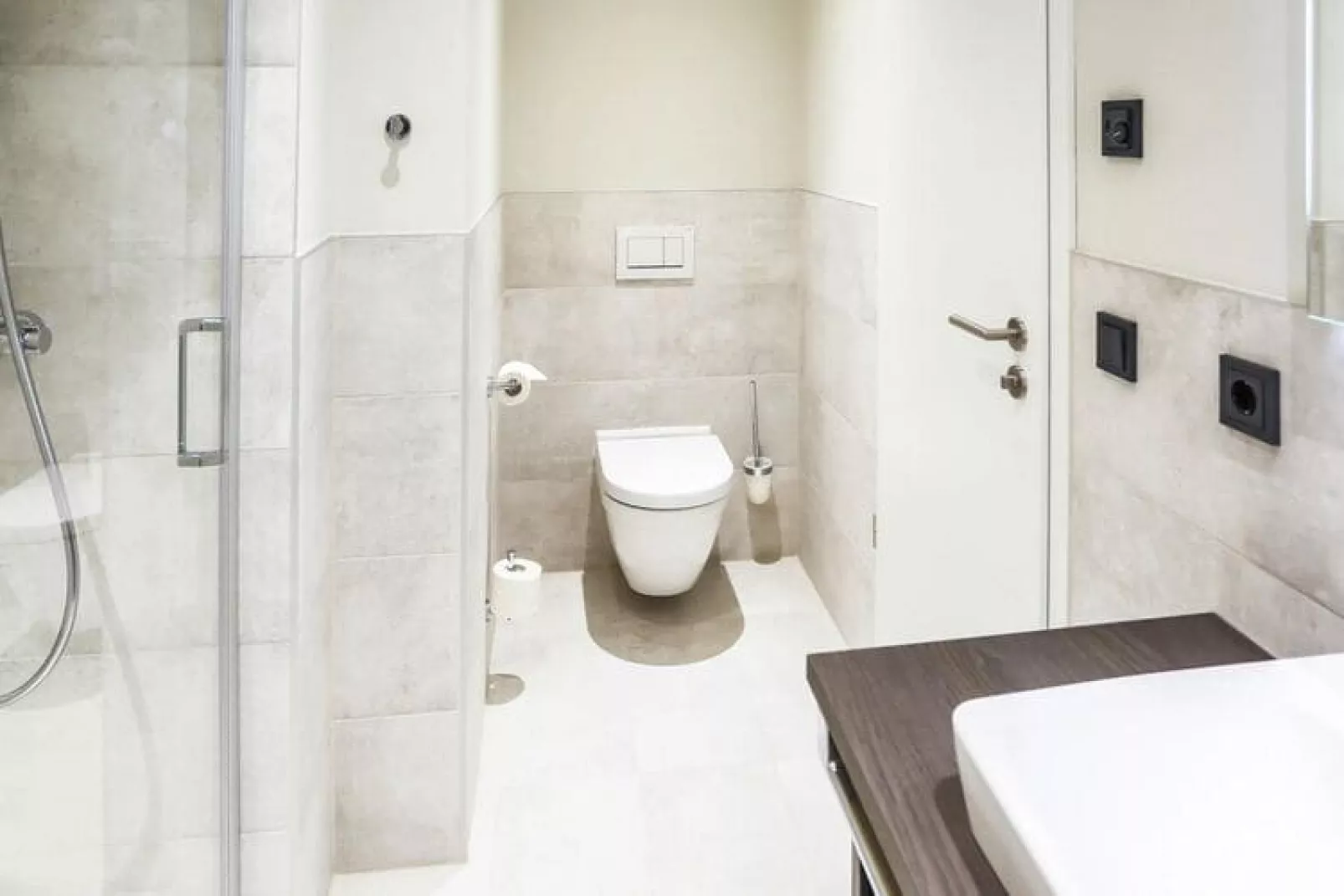 Apartments im MAREMÜRITZ Yachthafen Resort / Fortuna Suite Müritzblick 2 Personen-Bathroom