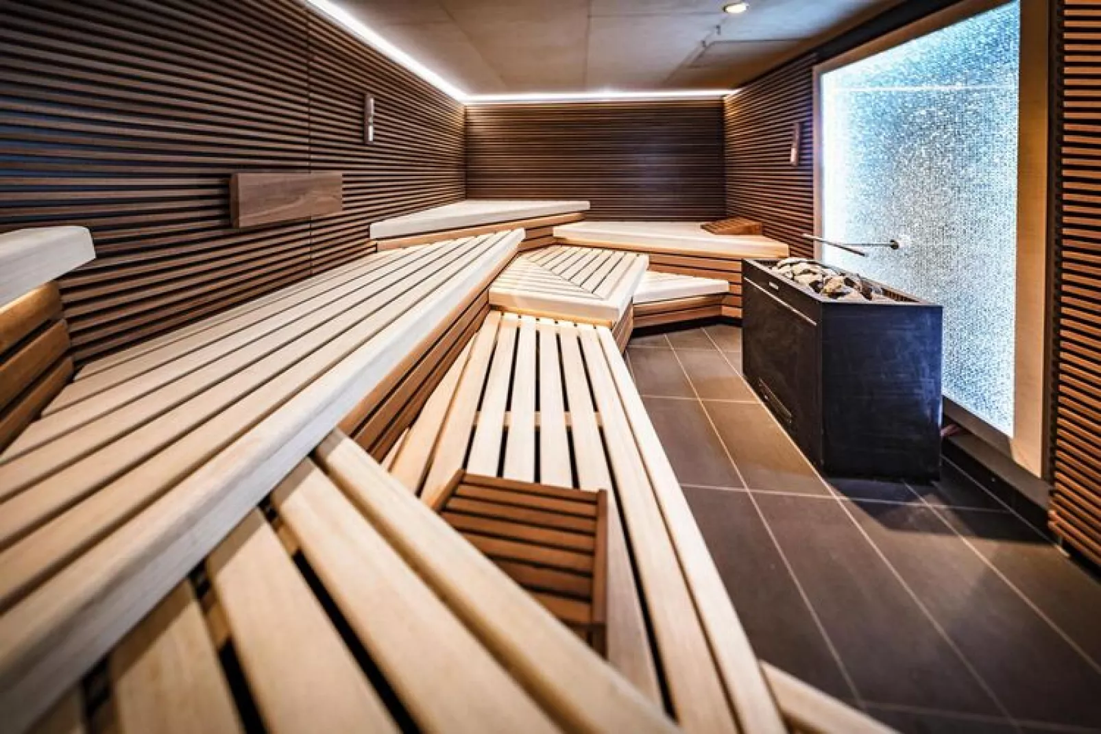 Apartments im MAREMÜRITZ Yachthafen Resort & Spa / Fortuna Suite Müritzblick 3 Personen-Sauna