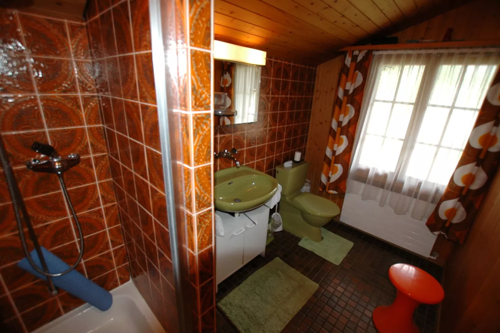 Haus Zumbrunn-Bathroom