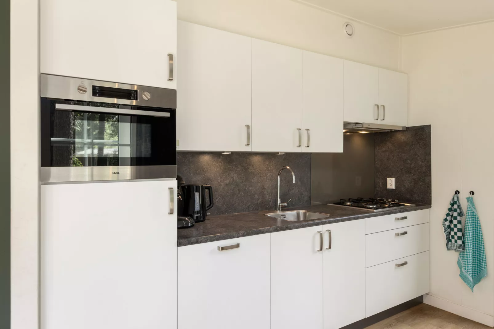 Park De Peel 2-Kitchen