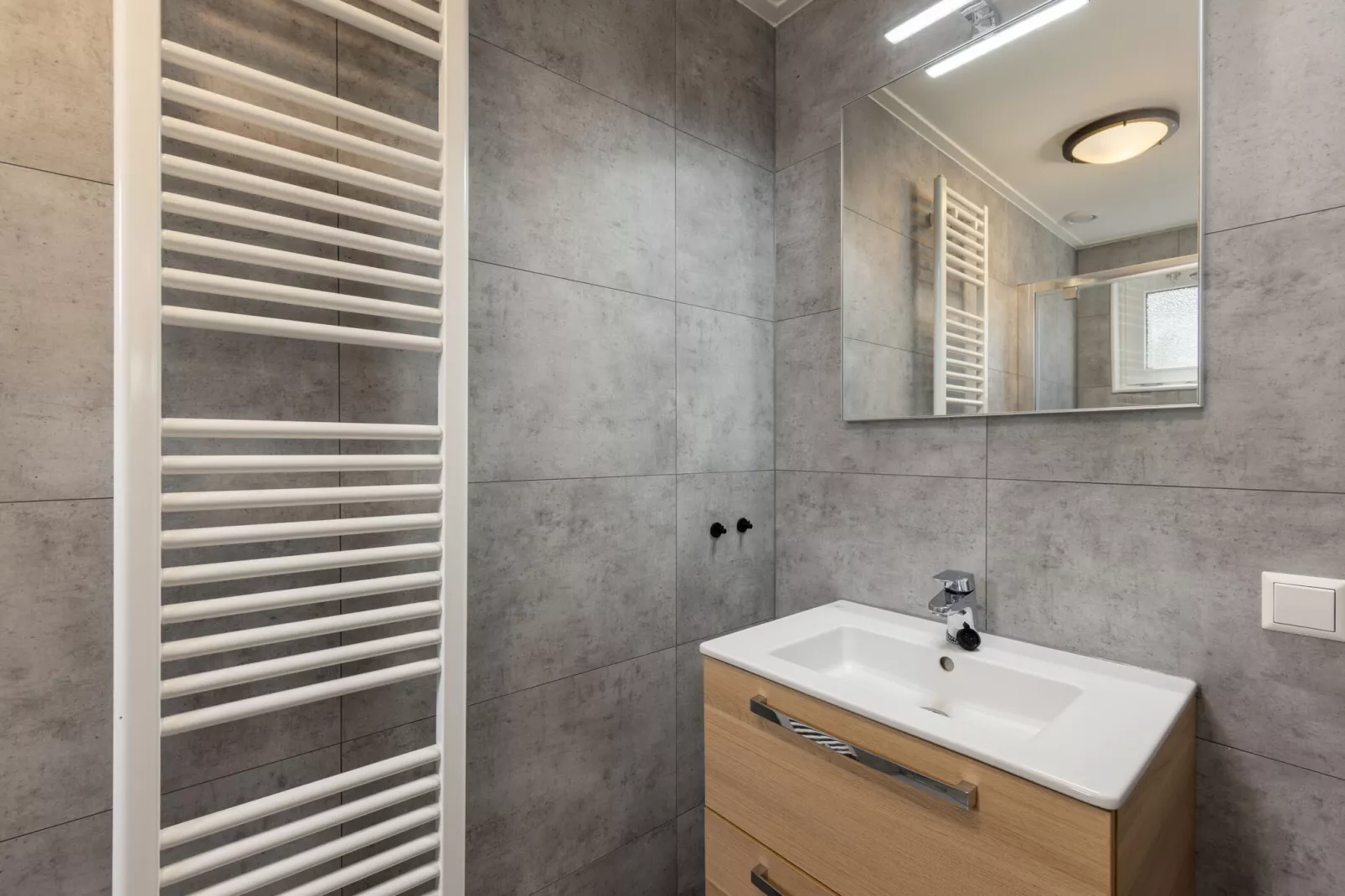 Park De Peel 2-Bathroom
