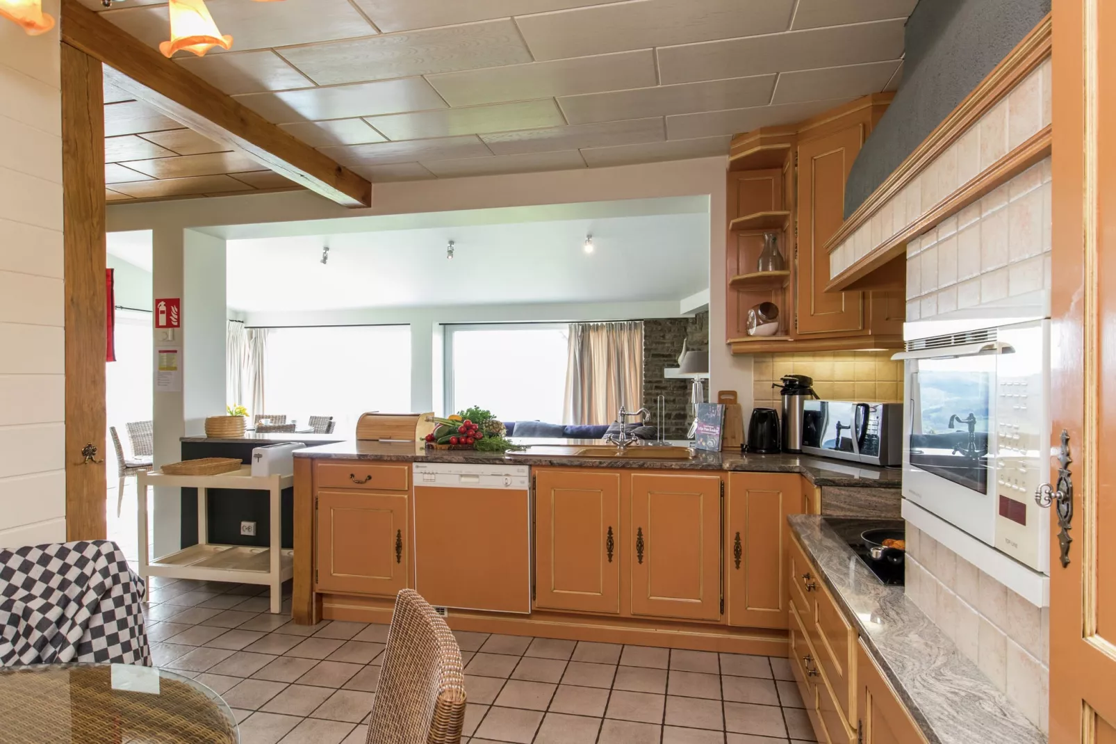 Le Paradis et Espace-Kitchen