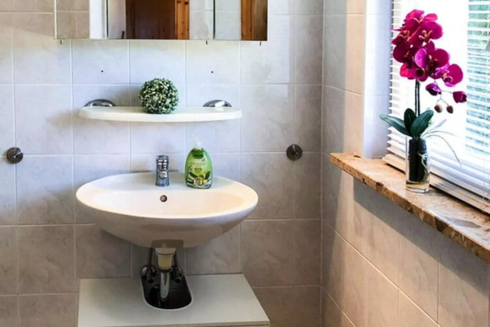 Reihenbungalow neu 45 qm-Badezimmer