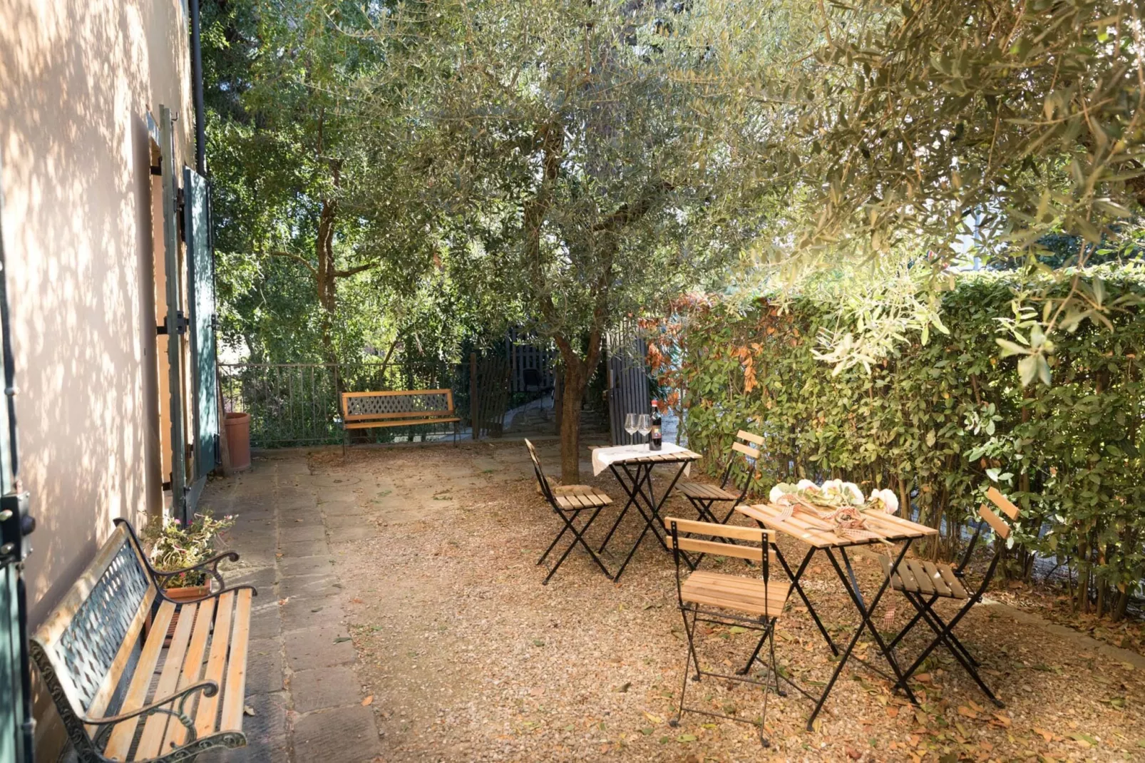 La Traviata-Exterior summer