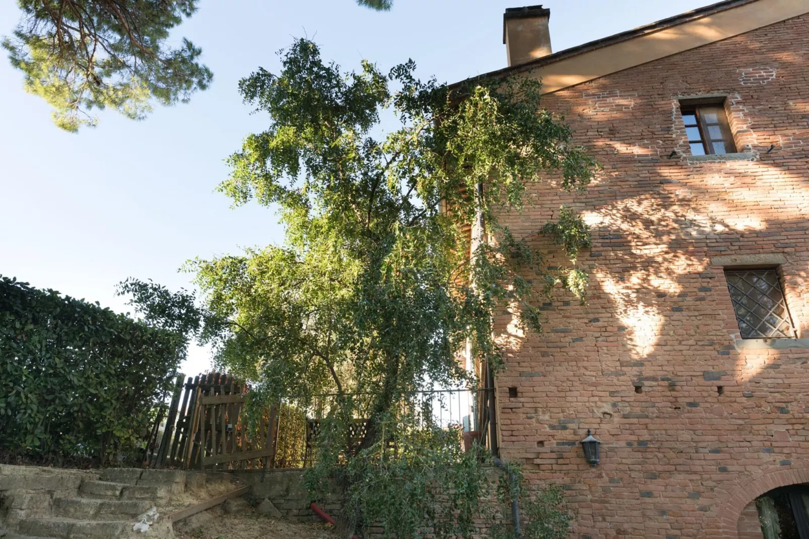 La Traviata-Exterior summer