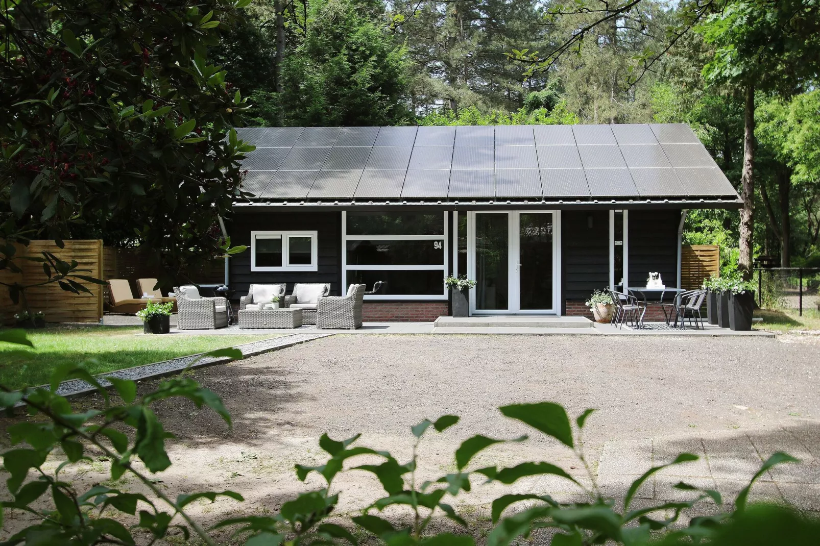 Energie Neutraal Huis Nr 94-Außenbereich Sommer
