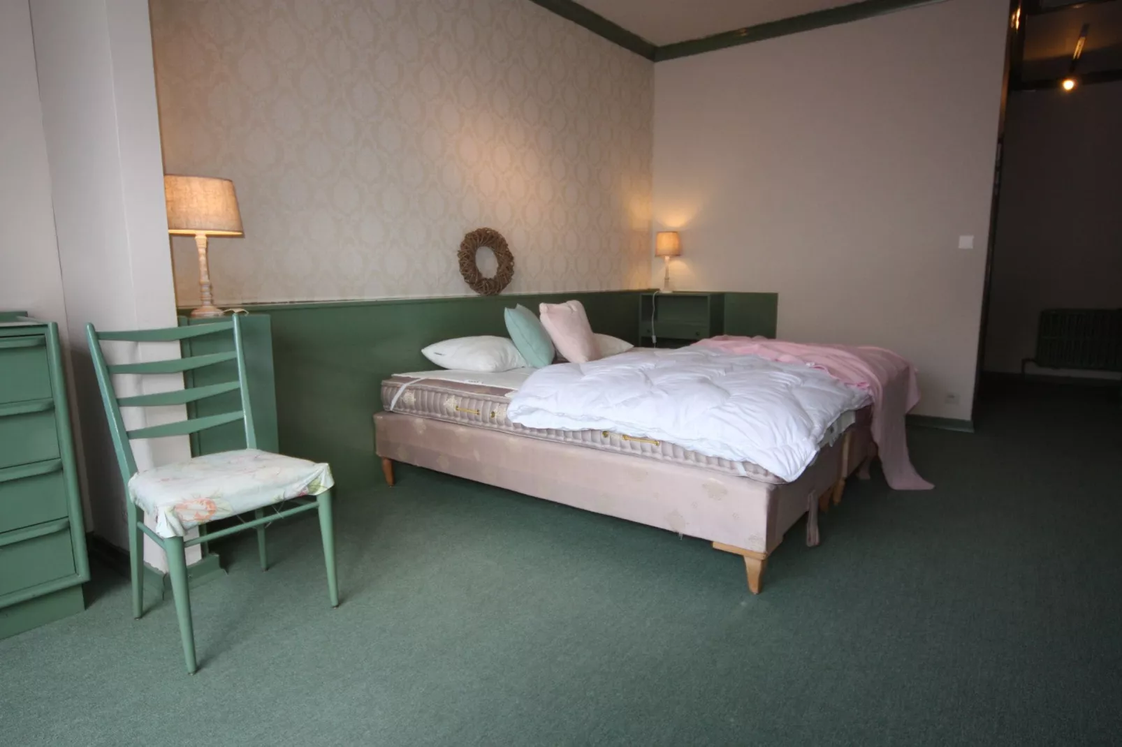 Ardenne Vintage-Bedroom