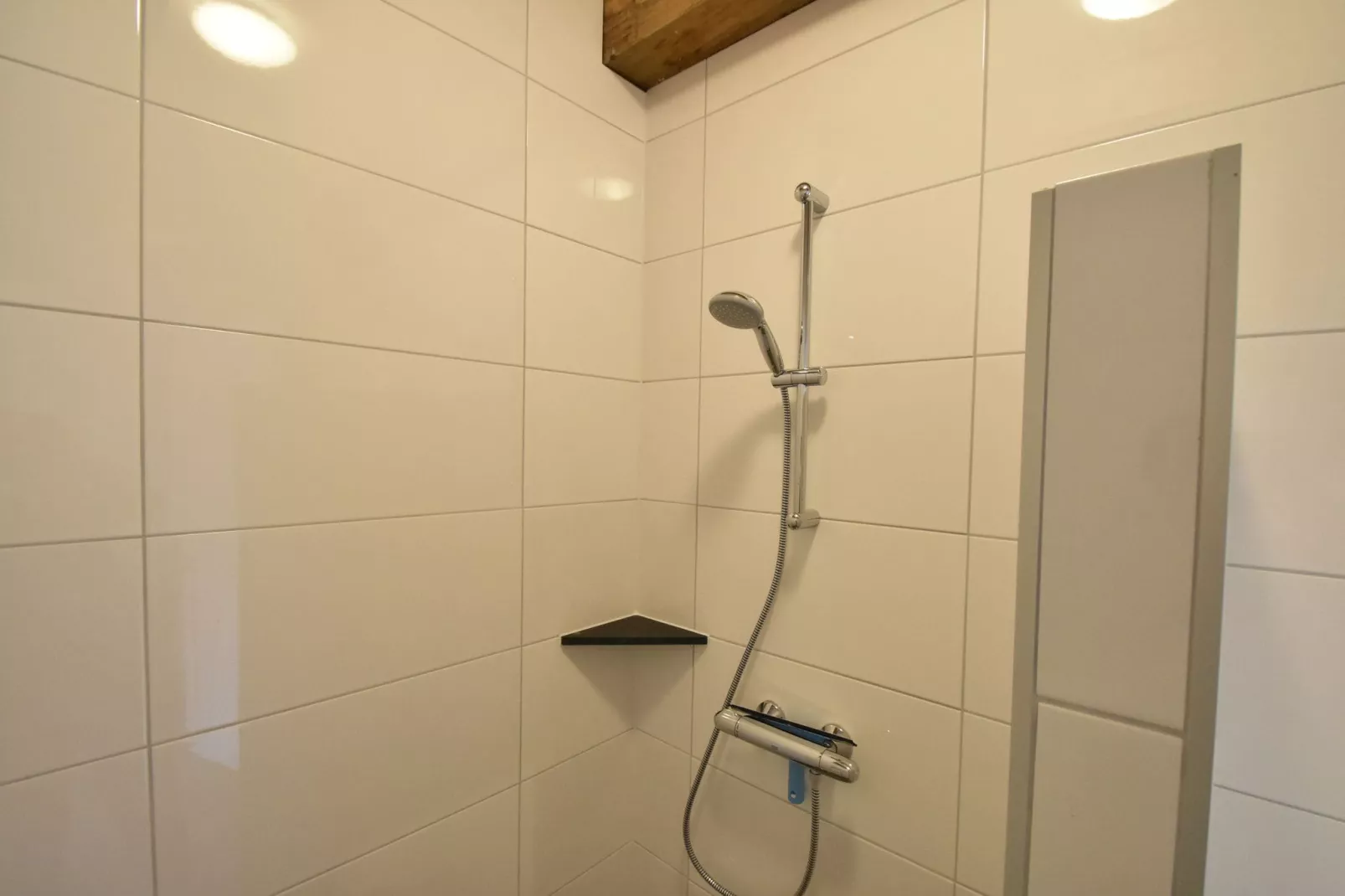 Hazenborgh - Strandhuys-Bathroom