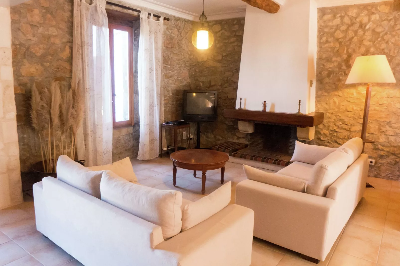 Montbrun-des-Corbières-Wohnzimmer