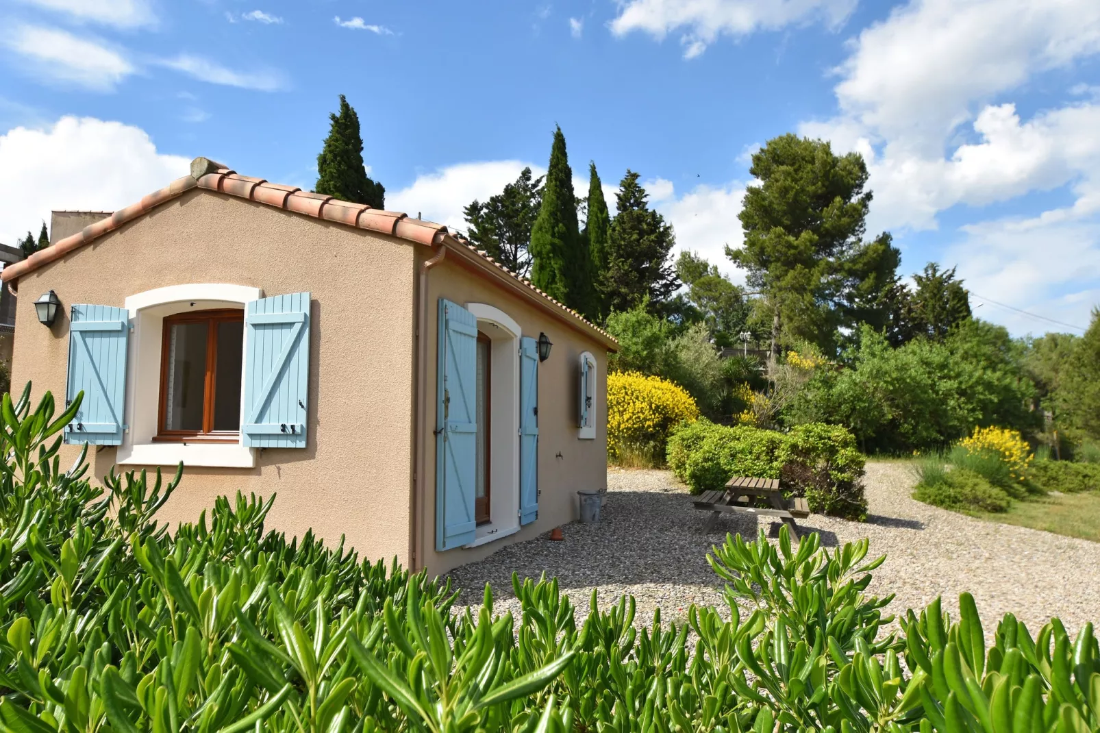 Portanelle 10 p-Exterior summer