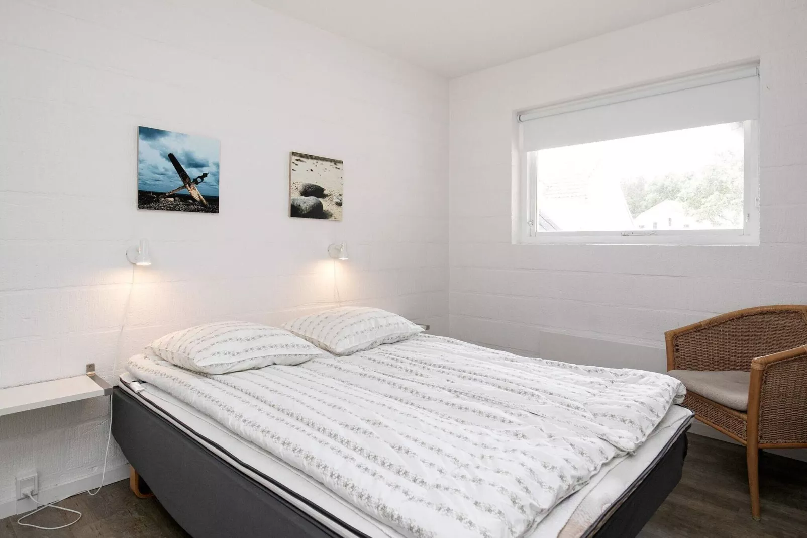 4 room,-Indoor