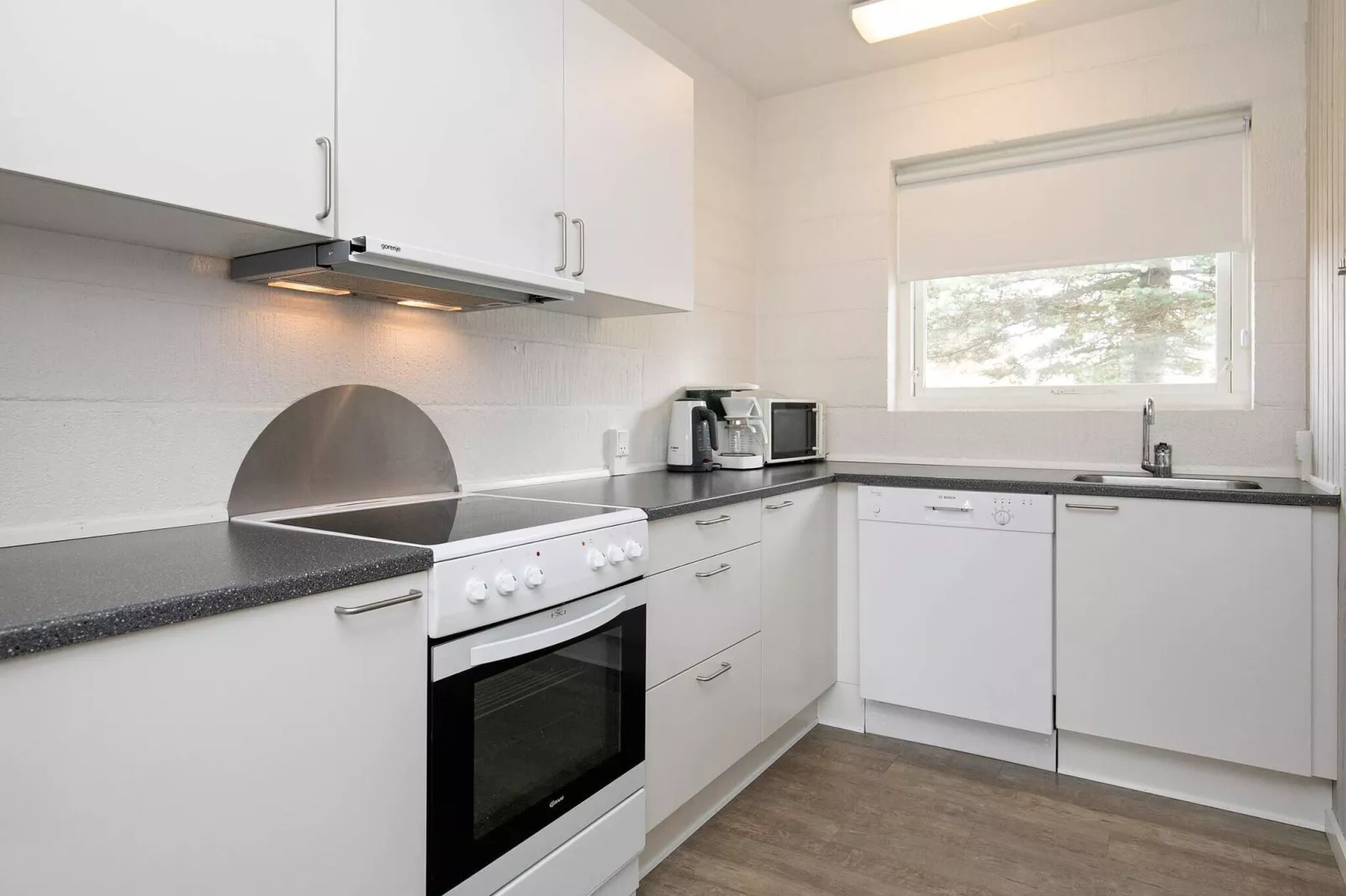 4 room,-Indoor