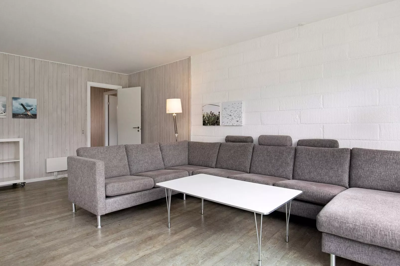 4 room,-Indoor