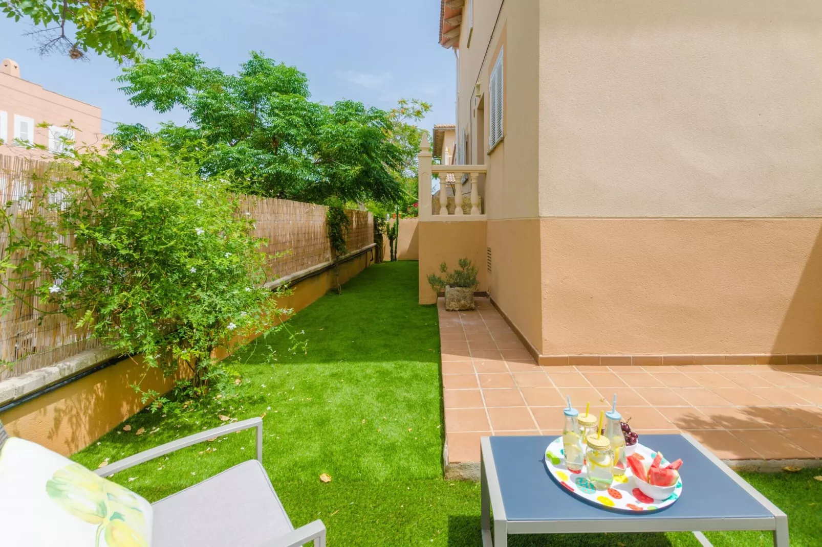 Aritja, 5-Exterior summer