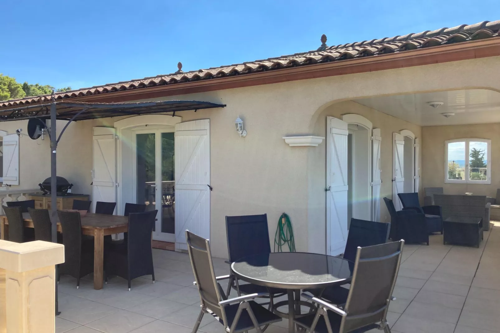 Chateau Henry-Terrassenbalkon