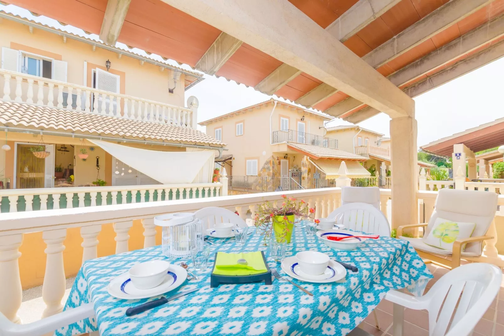 Aritja, 5-Exterior summer