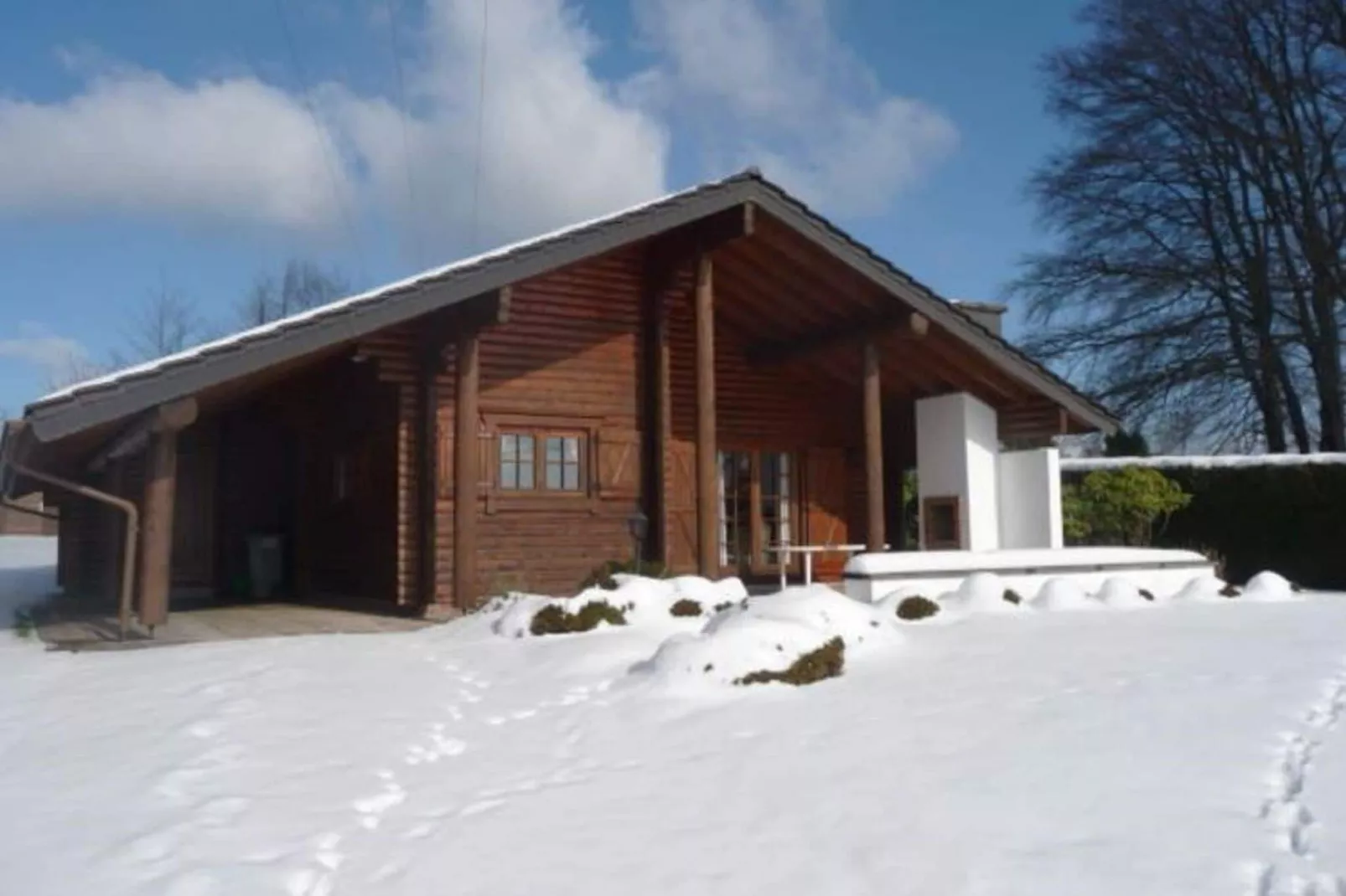 Lodge des Fagnes-Exterior winter