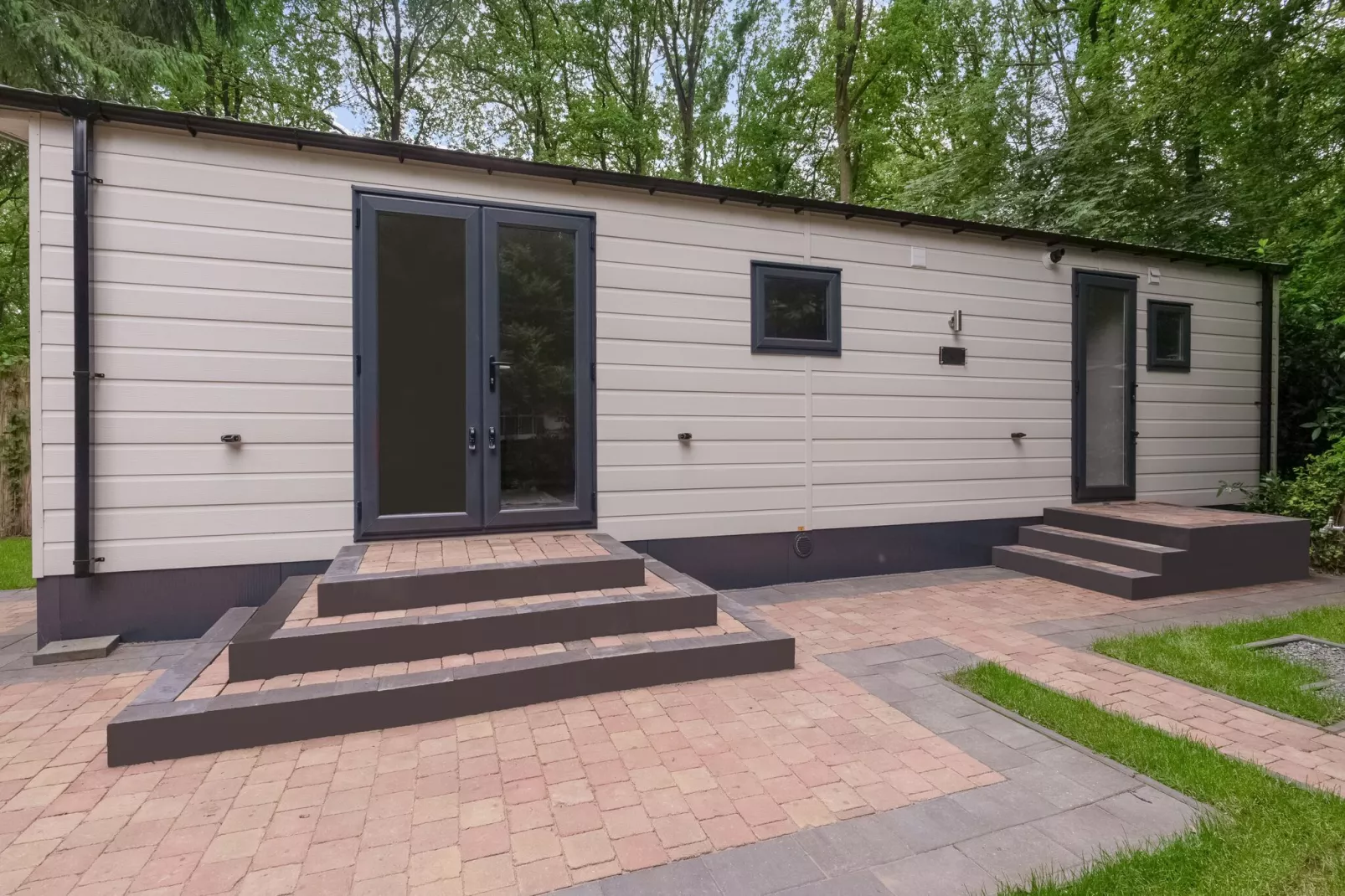 Chalet in Vledder-Gardens summer