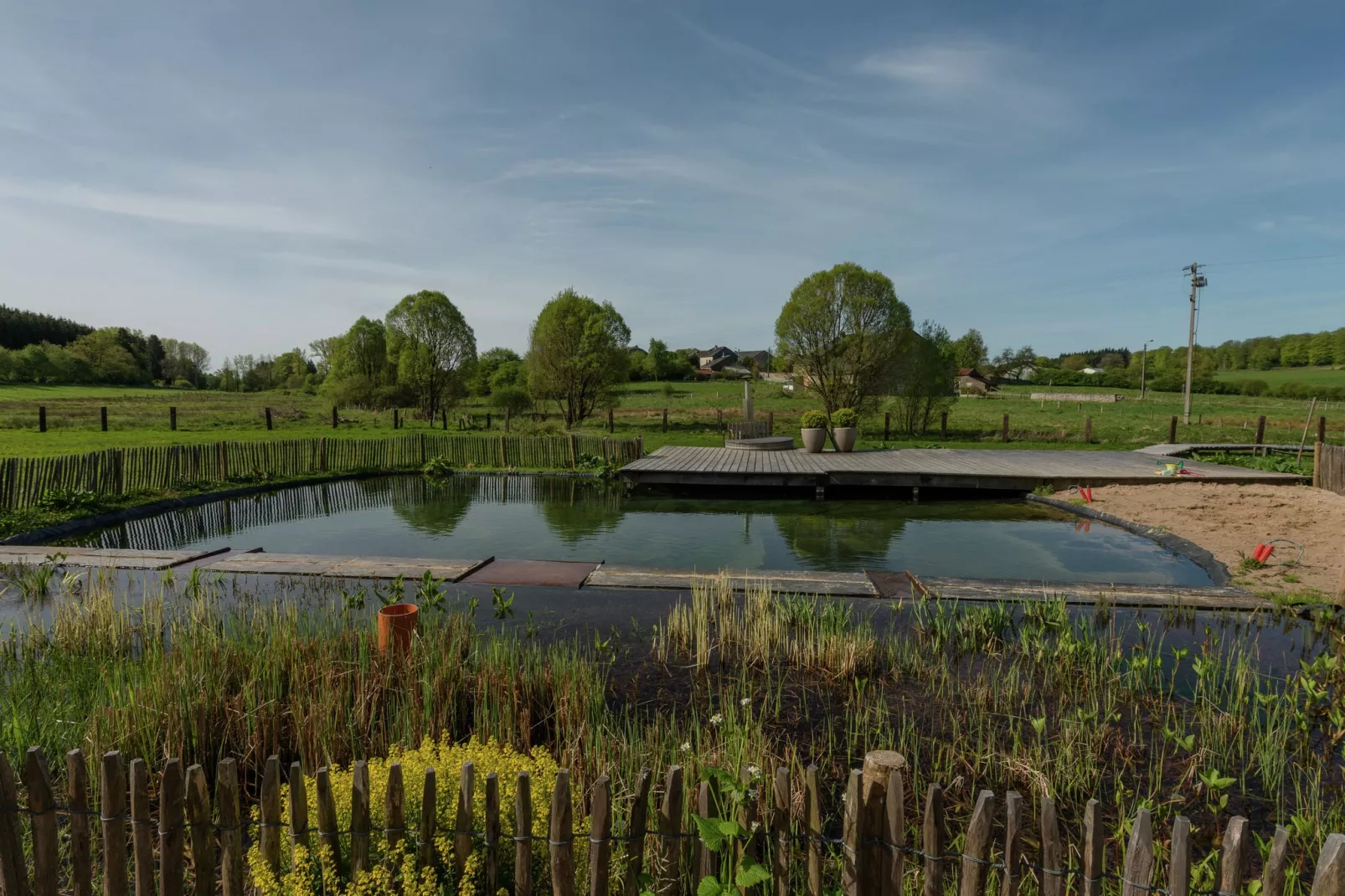 Le Refuge de Césyl-Gardens summer