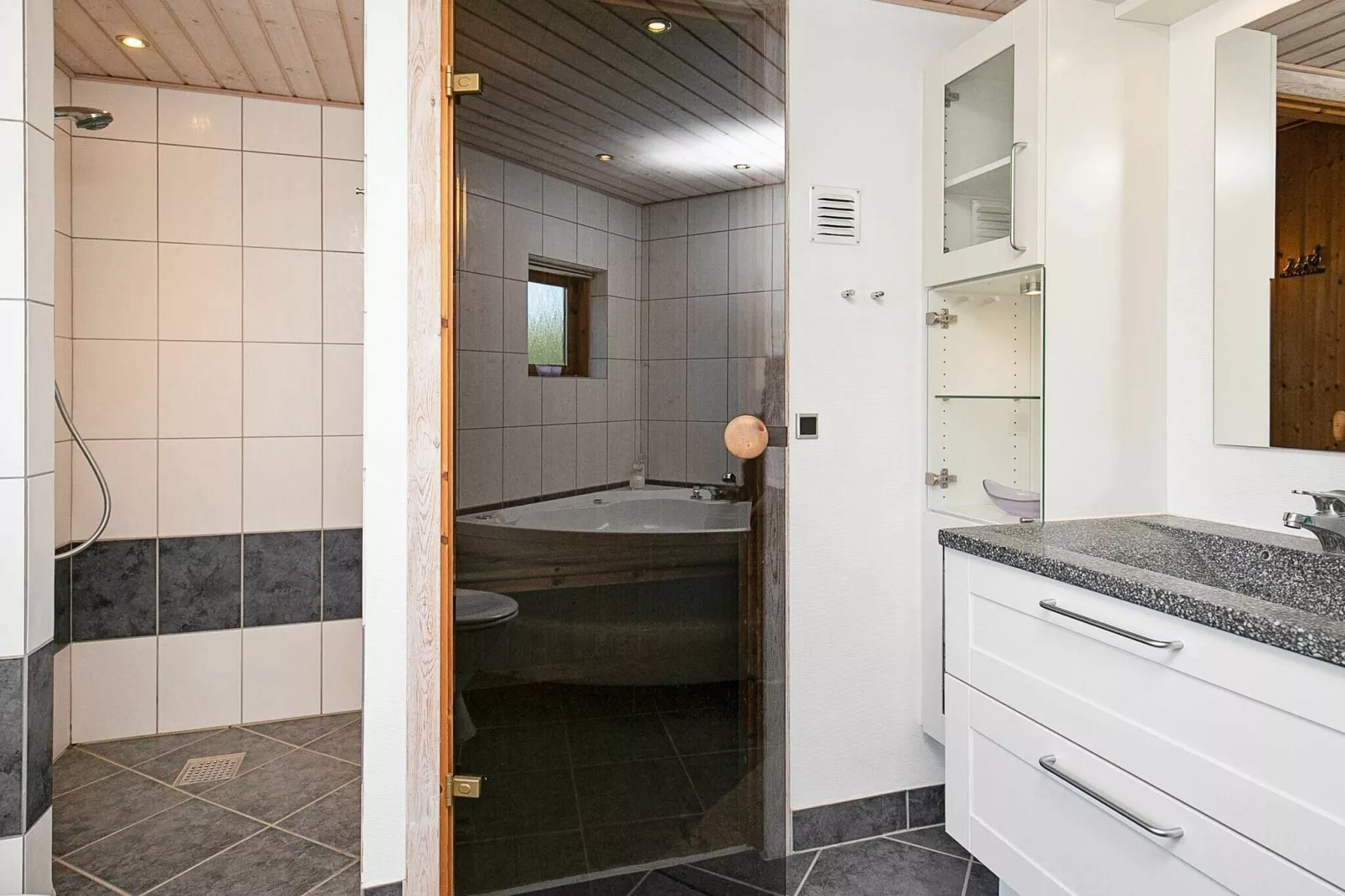 8 person holiday home in Ulfborg-Indoor