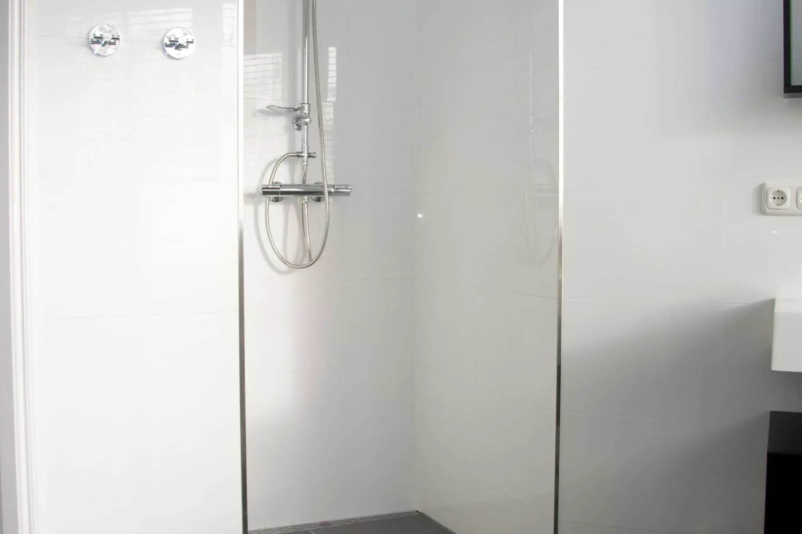 Landhuis de Linde-Bathroom