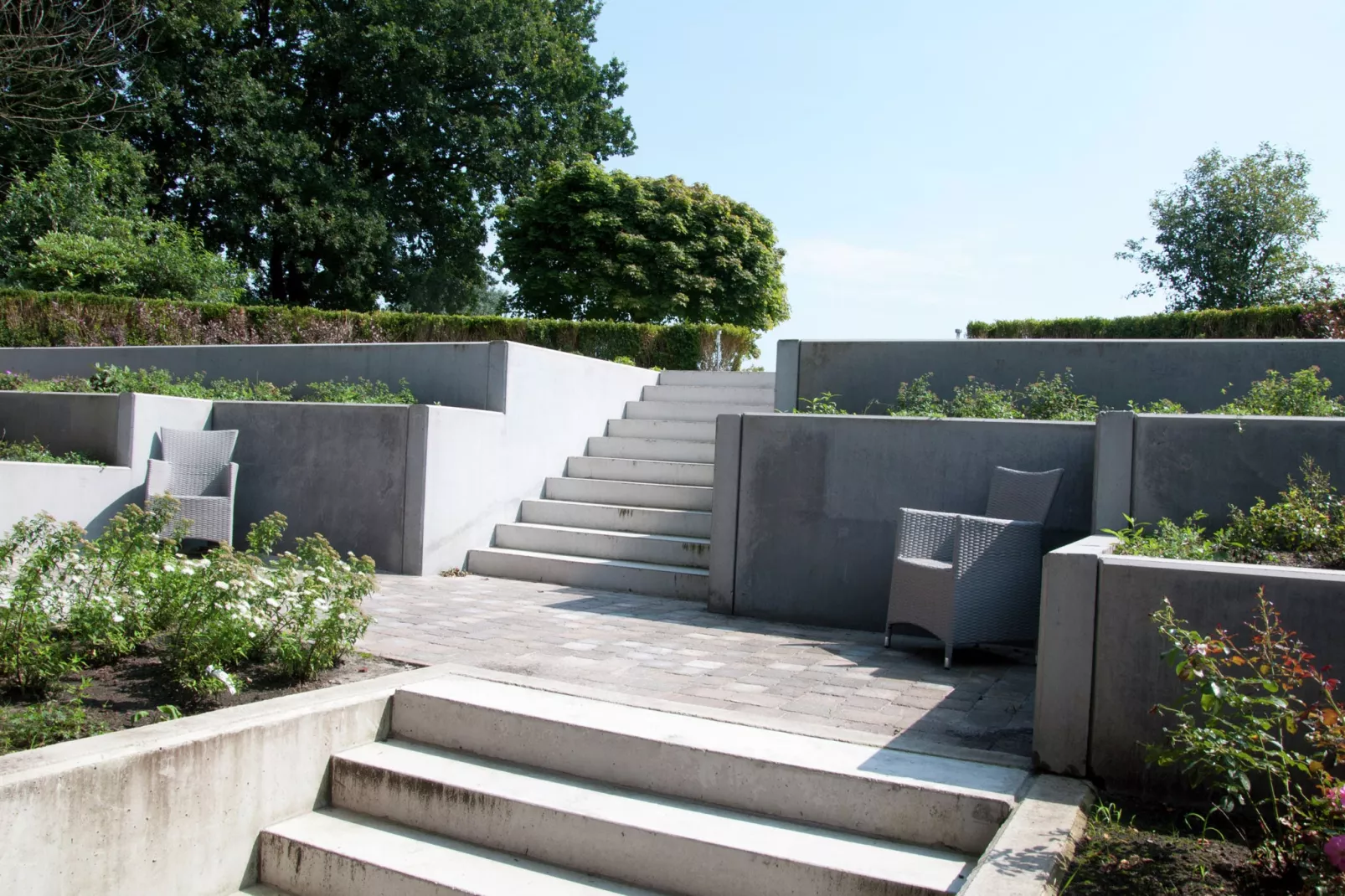 Landhuis de Linde-Gardens summer