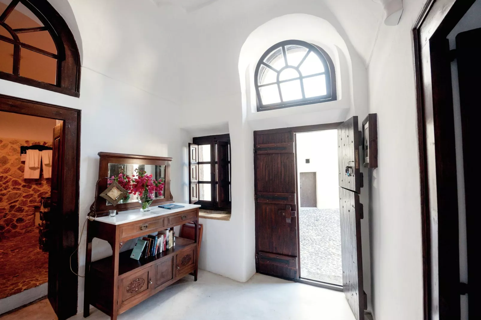 Mansion Kyani-Living room
