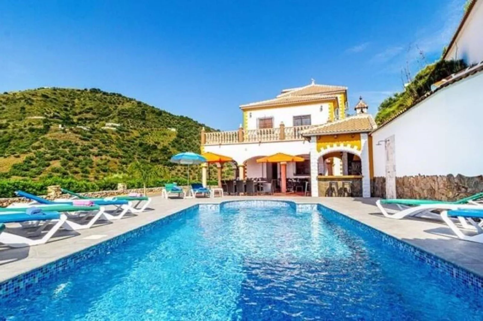 Villa Javier-Exterior summer