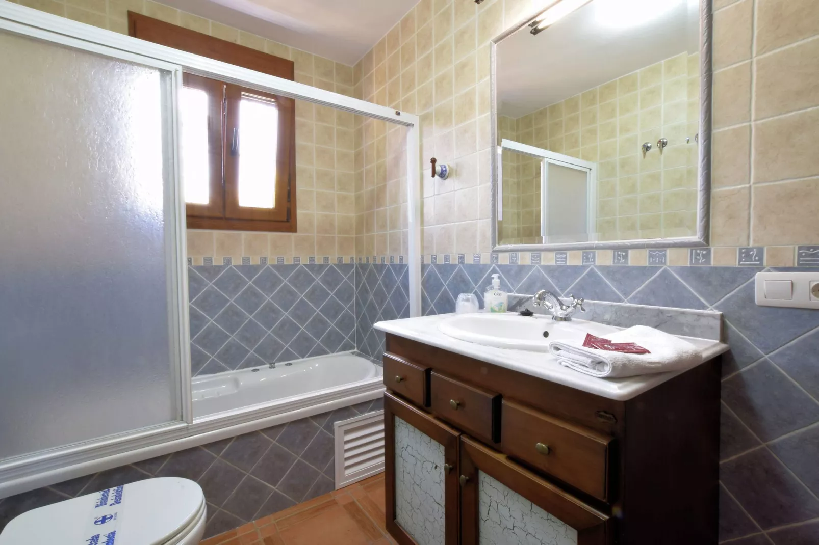 Villa Javier-Bathroom