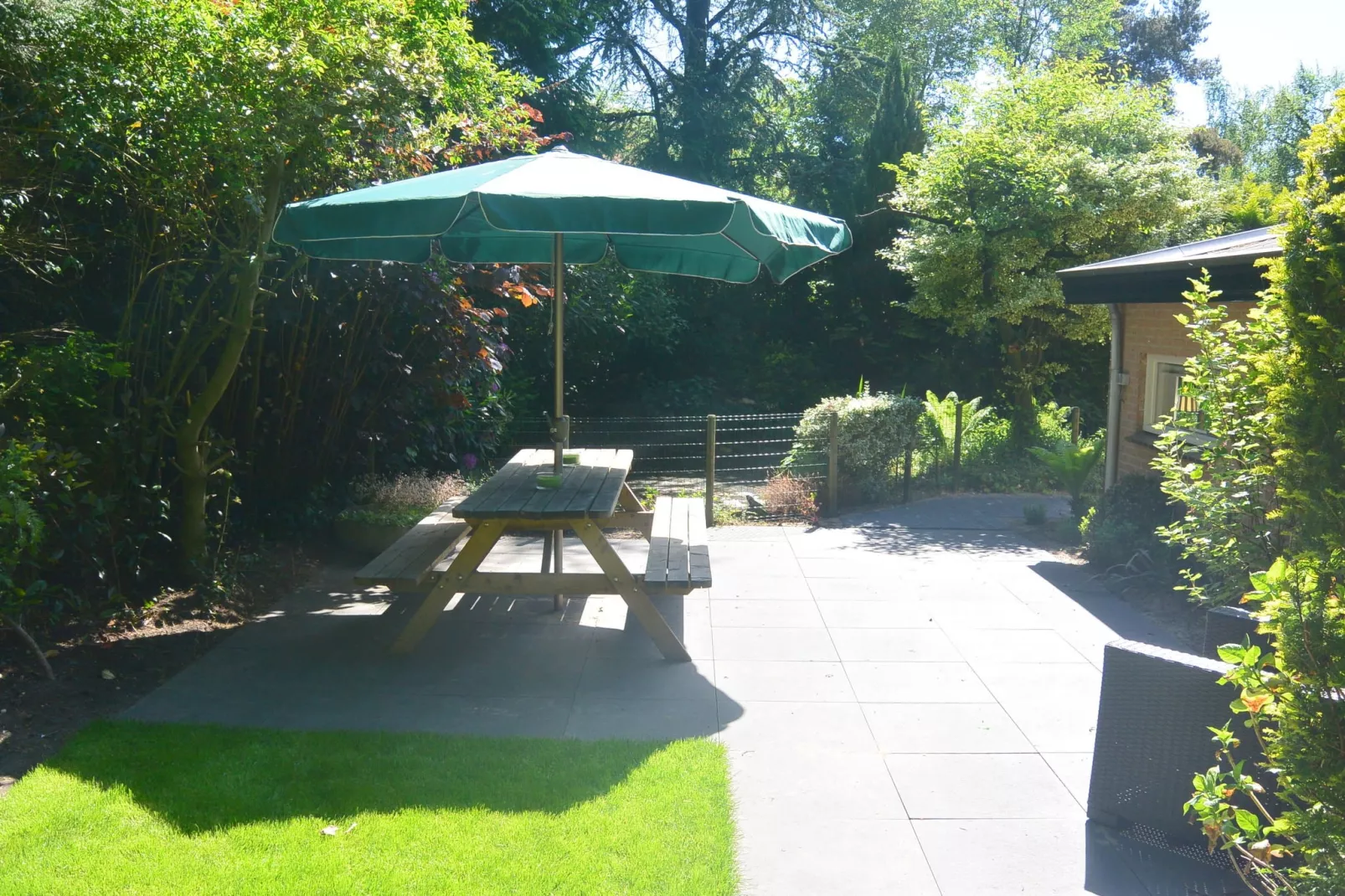 Poort naar de Veluwe-Terrace balcony