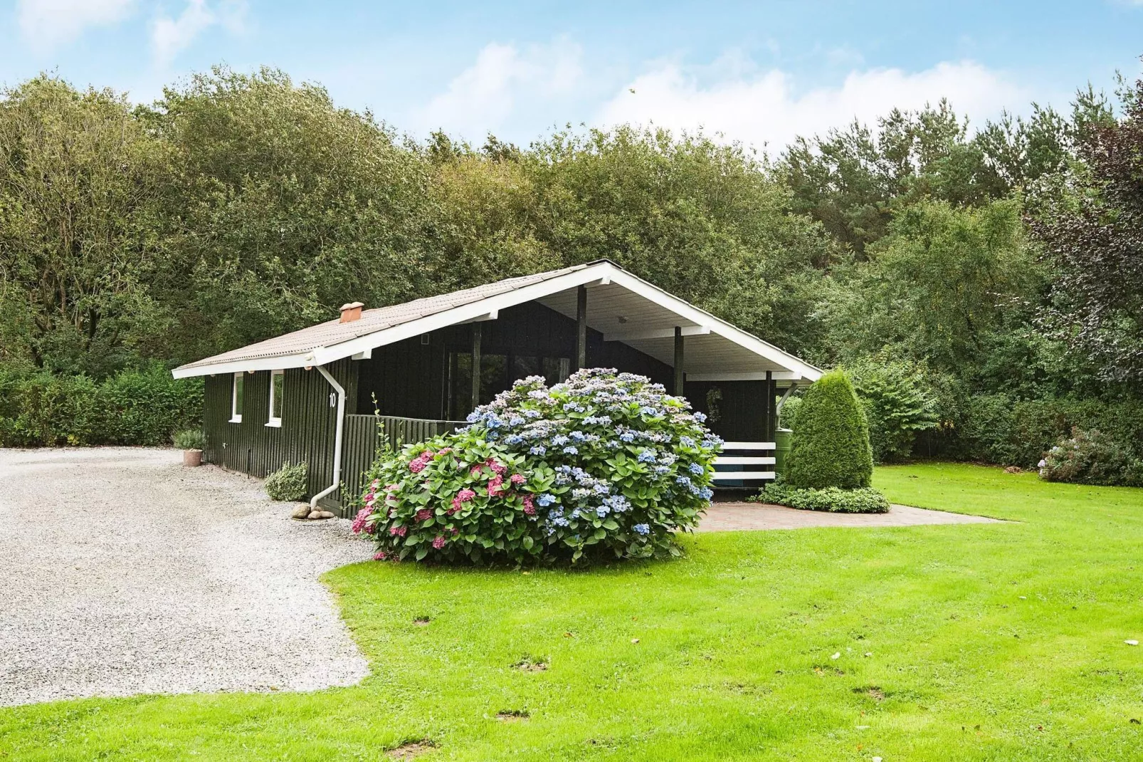 4 person holiday home in Toftlund-By Traum
