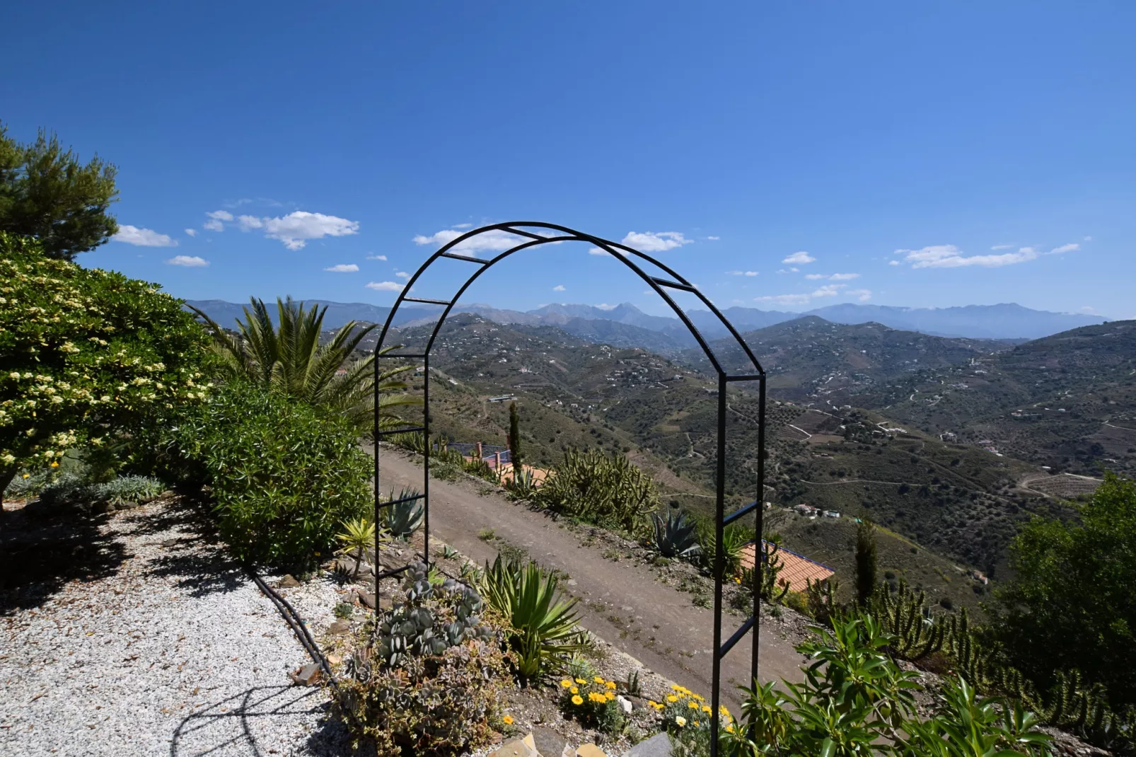 Casa Iris-View summer