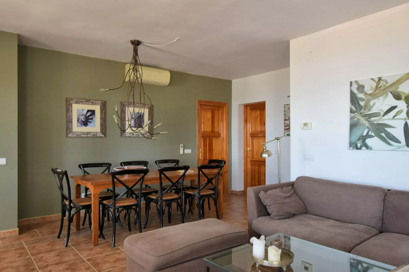 Casa Iris-Dining room