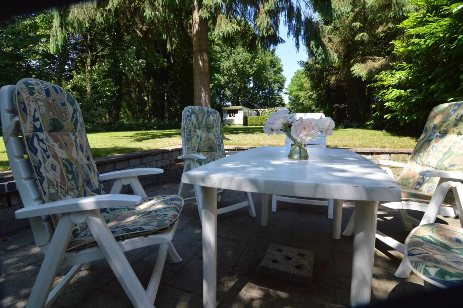 Little White Cottage-Terrassenbalkon