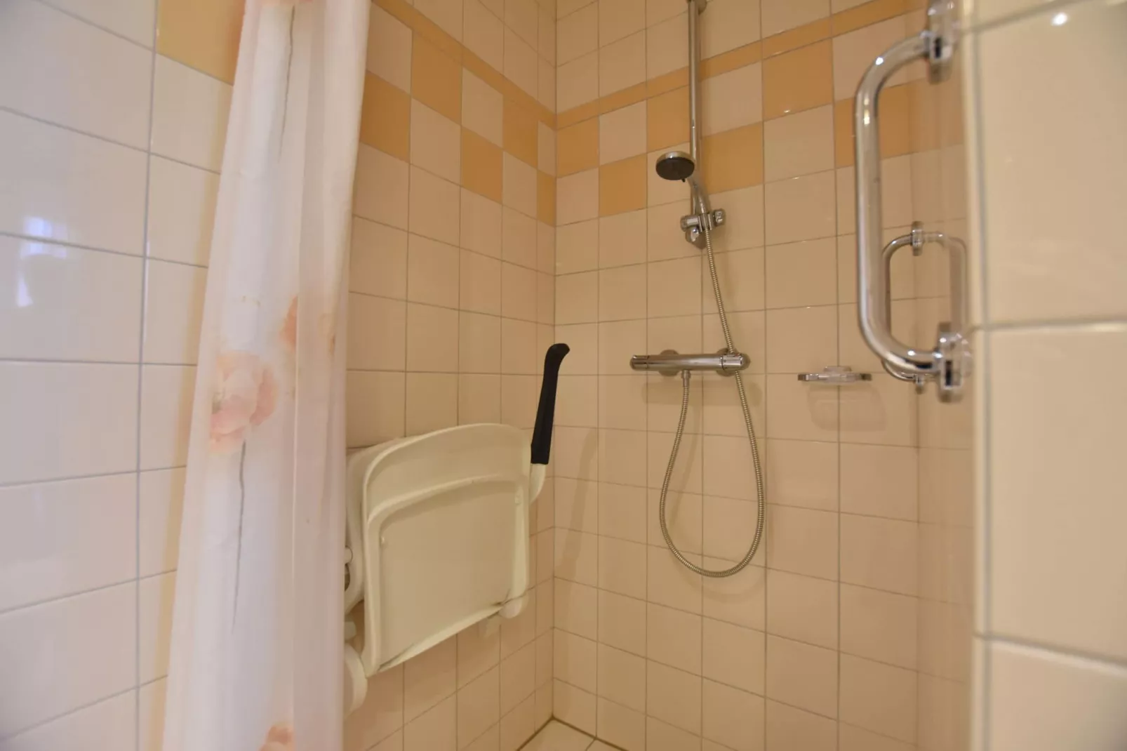Chalet Vrijzicht-Bathroom
