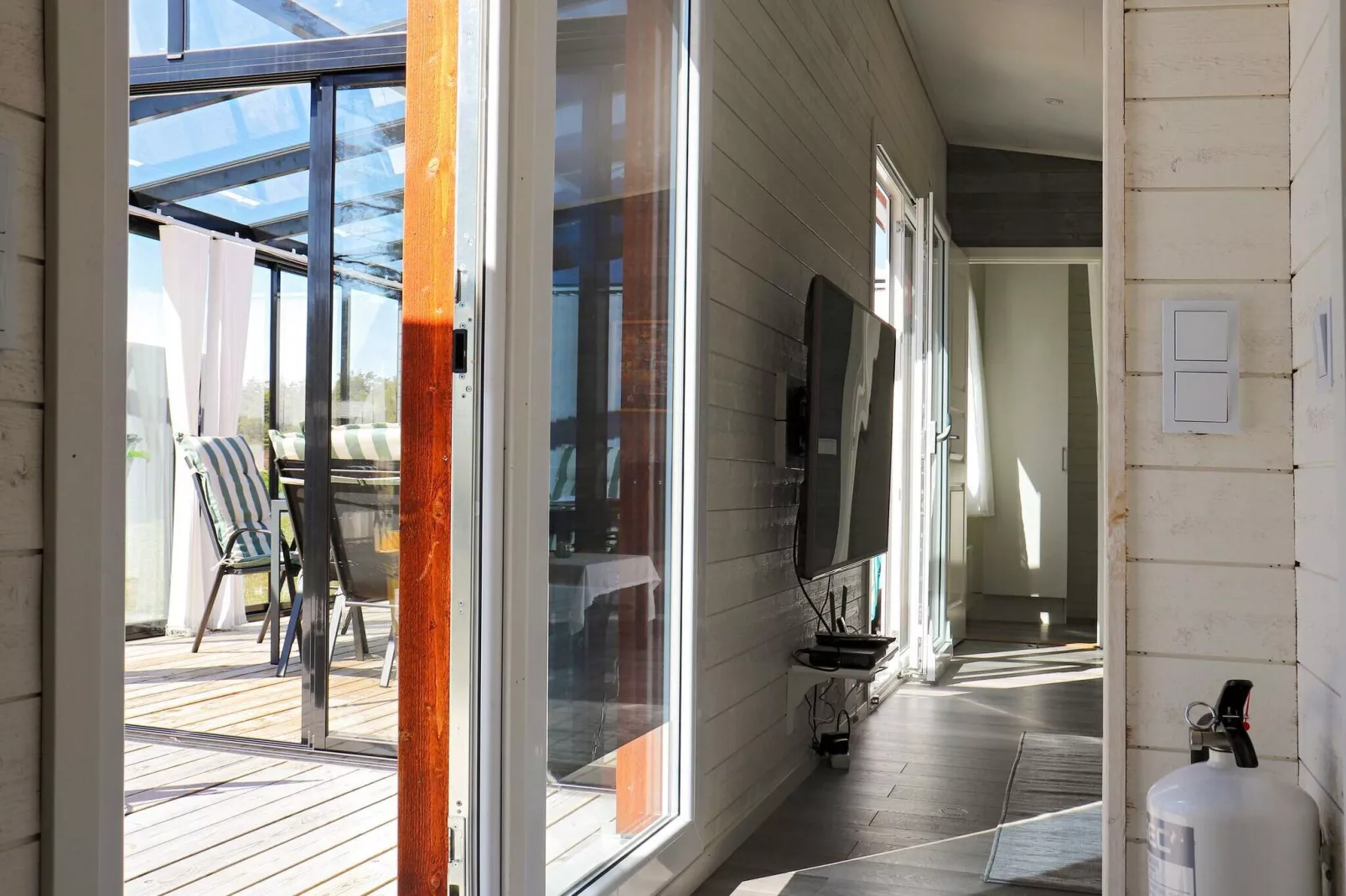 6 person holiday home in SÄFFLE-By Traum-Indoor