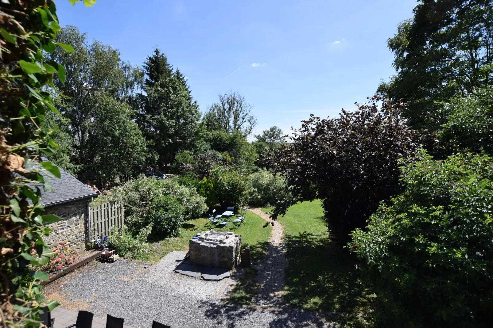 La Vraie Vie-View summer