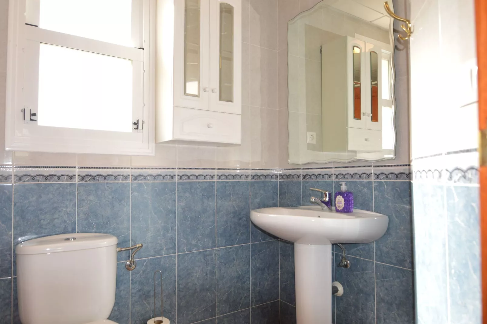 Casa Happinez-Bathroom